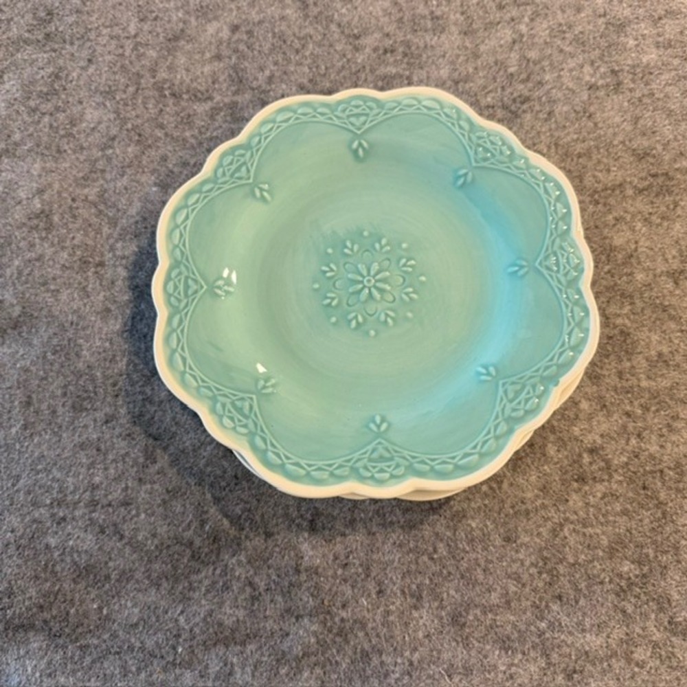 Pier 1 Imports Lacy Salad Plates Set of 2 Turquoise Blue Good Embossed Scalloped